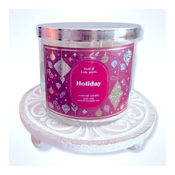 Bath And Body Works HOLIDAY Scented Candle 3 Wick BBW - Picture 1 of 4